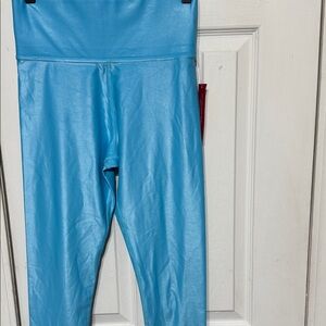 NWT Carbon38 Metallic Sky Blue Leggings Small W 12.5 L 25”